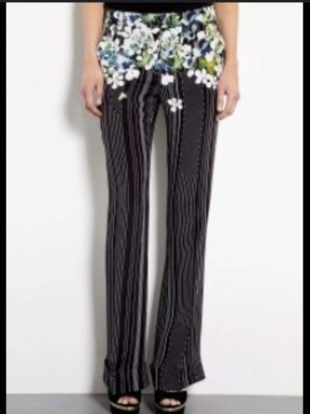 Phillip Lim NWT Cropped Ankle Flat Front Floral Pants. Size 2